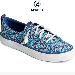 🏝️🐚🦩 Women's SeaCycled™ Crest Vibe Floral Sneaker Navy (STS88680)